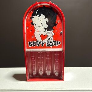 Betty Boop Red Coin Counter